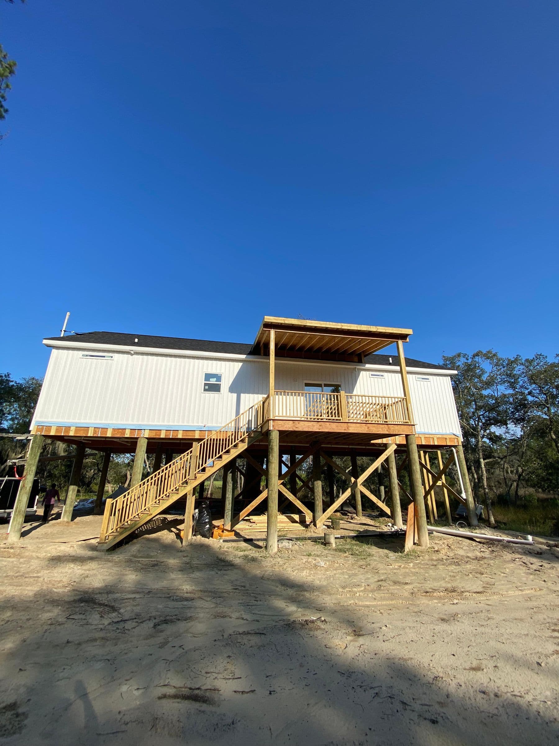 Framing a raised house on pilings